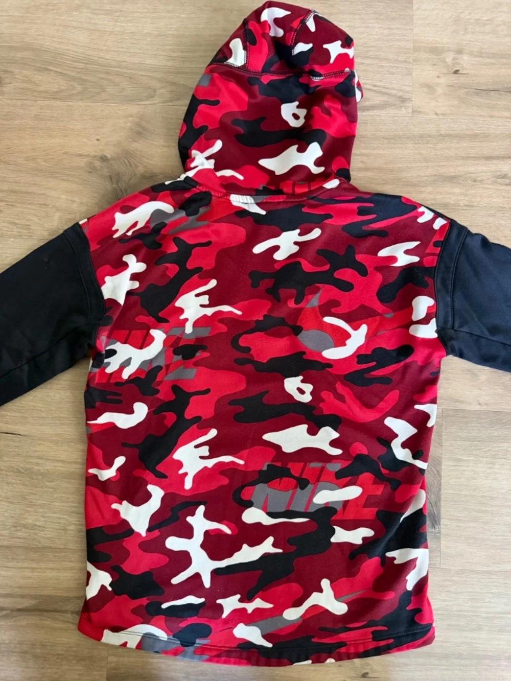 Nike boys dri fit hooded sweatshirt size large